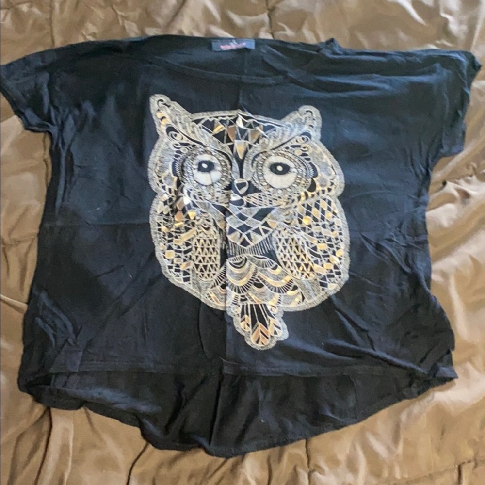 Black owl crop top